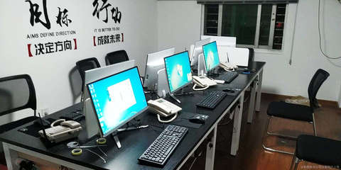 正創商務信息咨詢 專業護航，助您駕馭商海風云